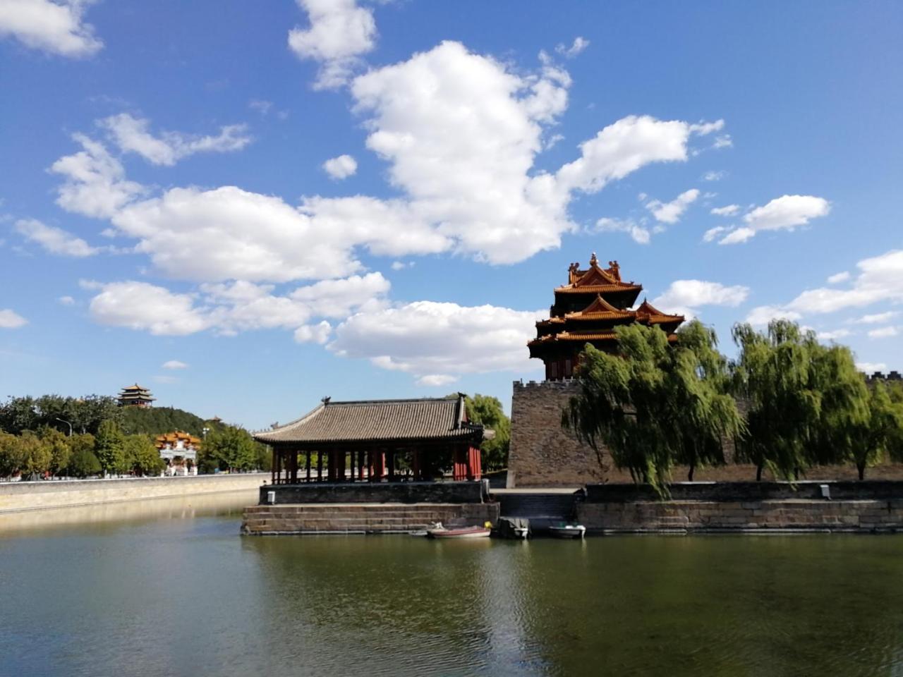Отель Beijing Fly By Knight Courtyard Экстерьер фото