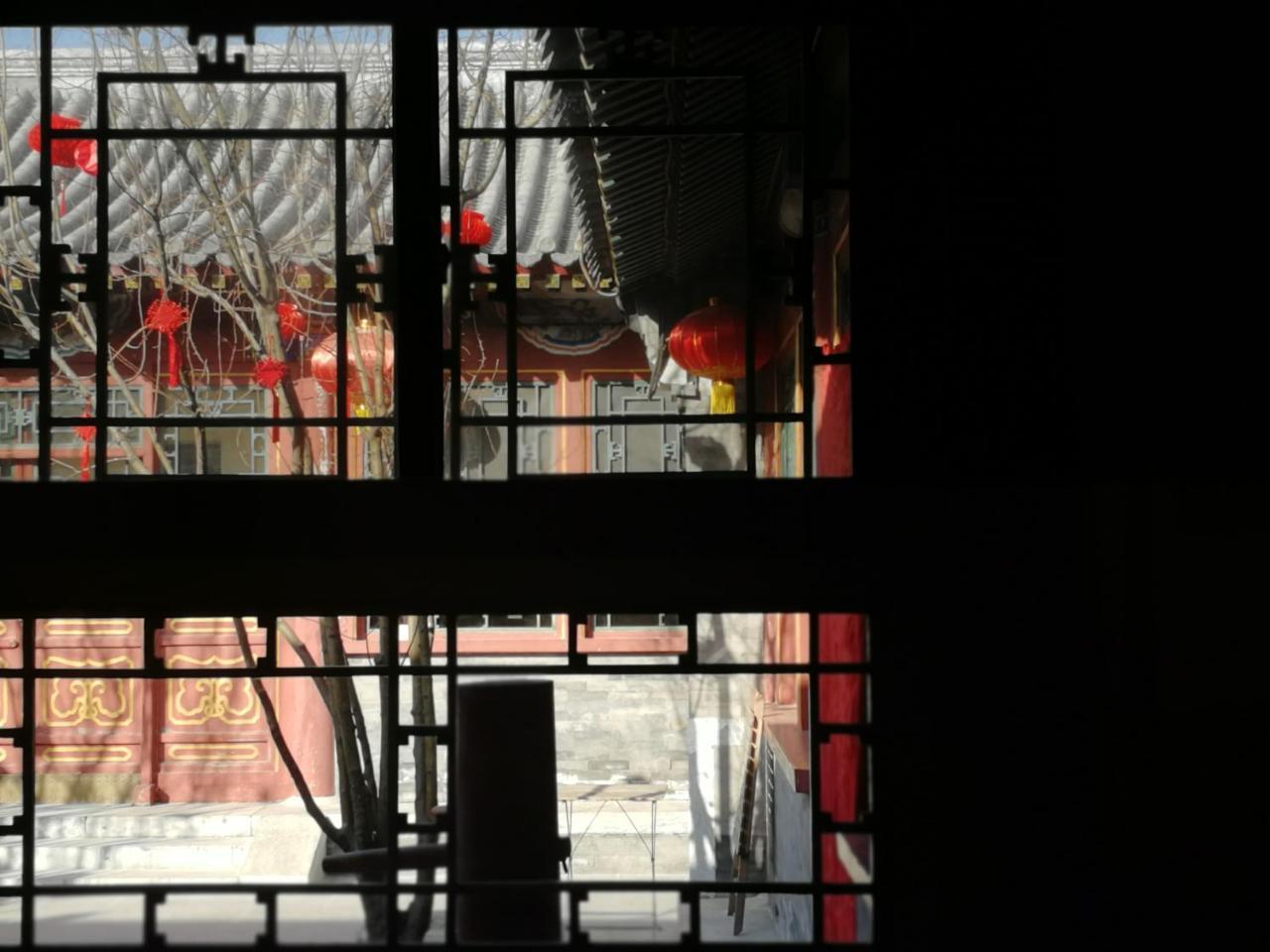 Отель Beijing Fly By Knight Courtyard Экстерьер фото