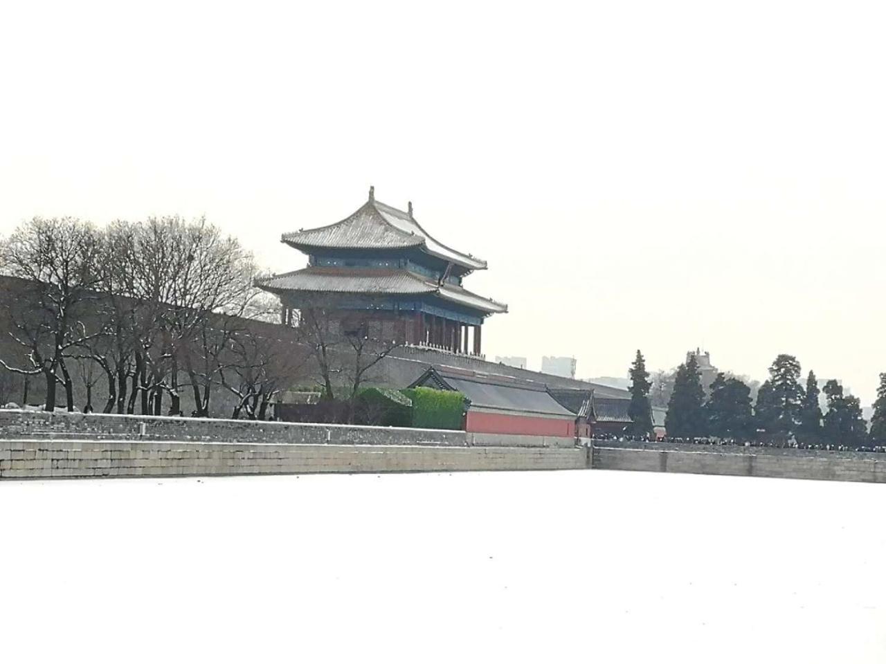 Отель Beijing Fly By Knight Courtyard Экстерьер фото